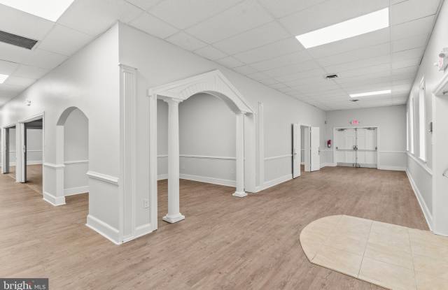 2700 NORTH Avenue Gallery 2
