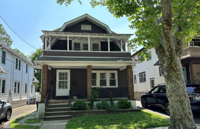 128 E FRANKLIN AVENUE - 128 East Franklin Avenue, Collingswood, NJ 08108