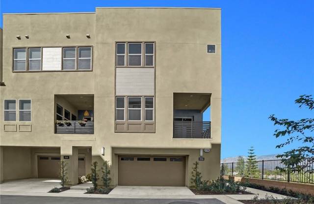 1958 Hollyleaf Terrace photos photos