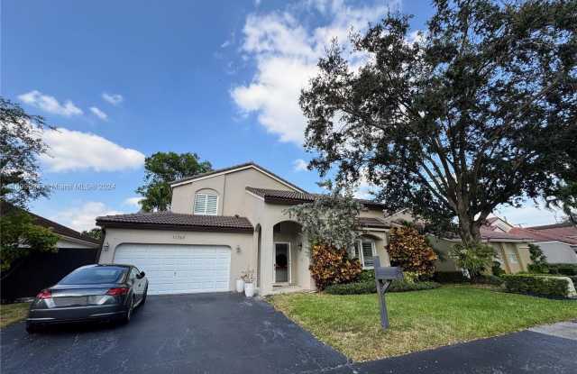 11747 Southwest 93rd Terrace - 11747 Southwest 93rd Terrace, Kendall, FL 33186