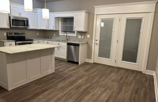 831 Pinnacle St photos photos