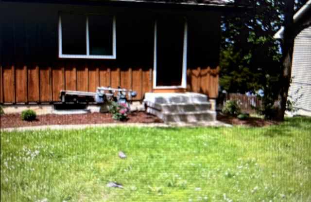 1407 North Lake of the Woods Road - 2 Gallery 1