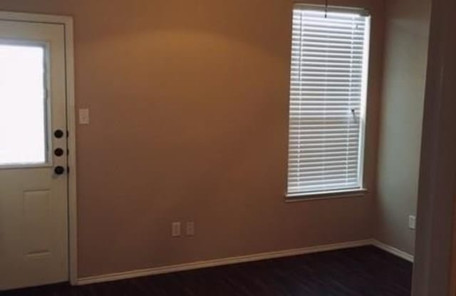 349 Armstrong Lane Gallery 4