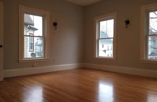 31 Beltran St 2 Gallery 2