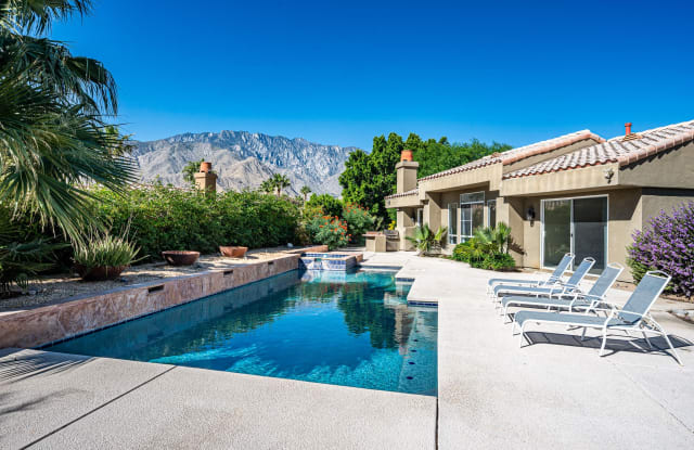 689 Carnation Street - 689 Carnation Street, Palm Springs, CA 92262