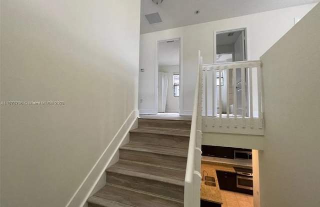 3297 West 95th Terrace Gallery 3