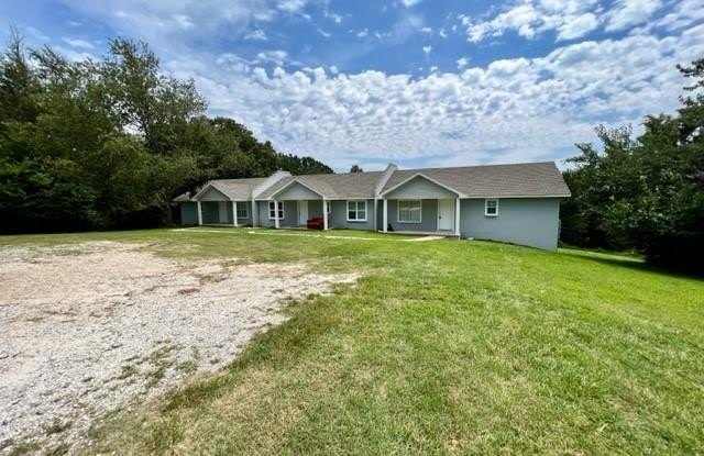 15085  E Highway 264 photos photos