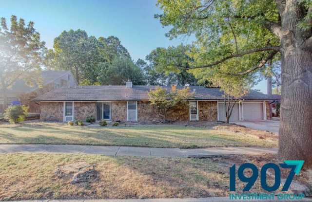2605 McGee Drive photos photos