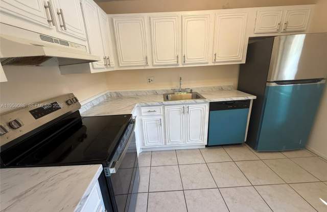 10511 SW 108th Ave photos photos