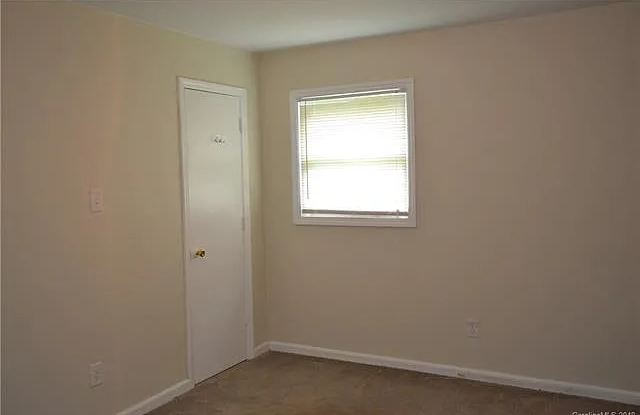 416 Kennerly Drive Gallery 4