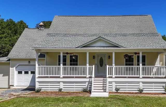 1095 Burnside Road photos photos