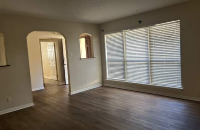 8610 Woodridge Drive Gallery 3