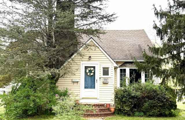 101 W Meyran Ave photos photos