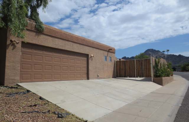 7221 N. 18th Pl. Gallery 3