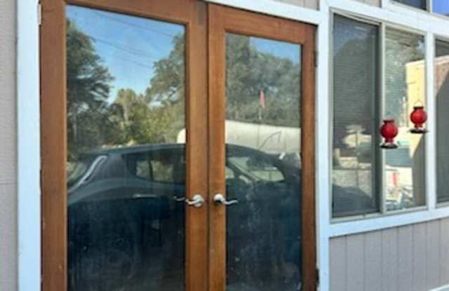 18306 Yosemite Road Gallery 2