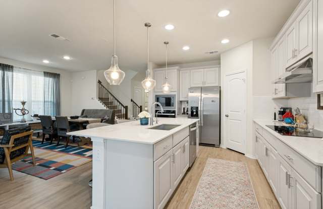 4717 Whaler Gallery 4