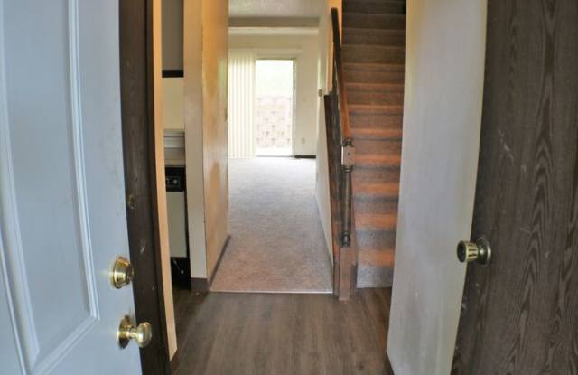 2445 Shady Glen Court Gallery 4