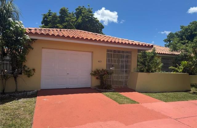 465 SW 133 Ave - 465 Southwest 133rd Avenue, Tamiami, FL 33184