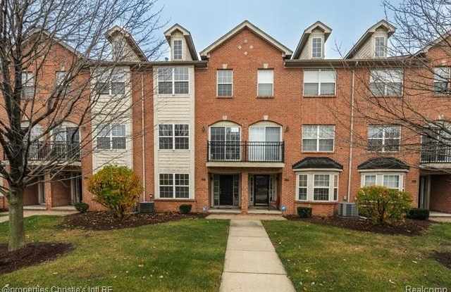 22017 PARKVIEW Drive photos photos