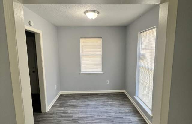 2901 Elbert Drive Gallery 4