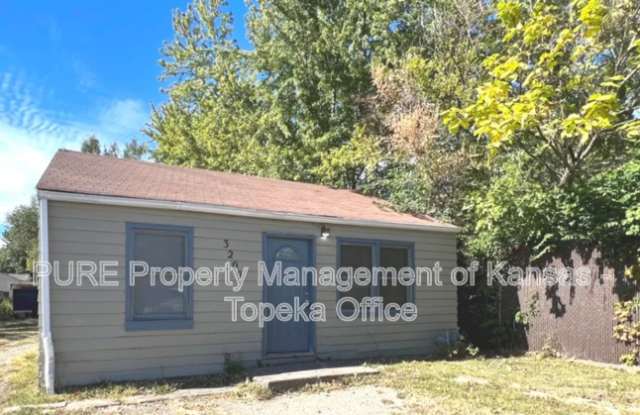 3209 SE California - 3209 Southeast California Avenue, Topeka, KS 66605