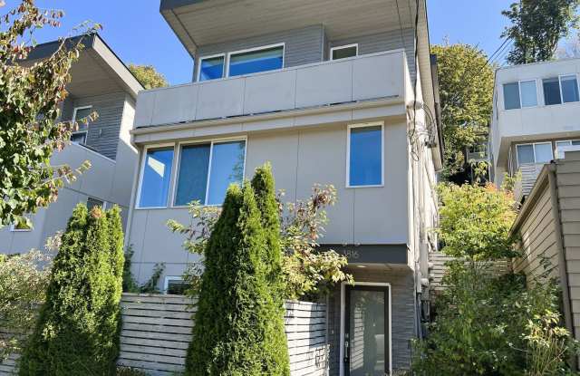 Amazing modern townhouse tucked away in private Pigeon Point! - 3816 22nd Avenue Southwest, Seattle, WA 98106