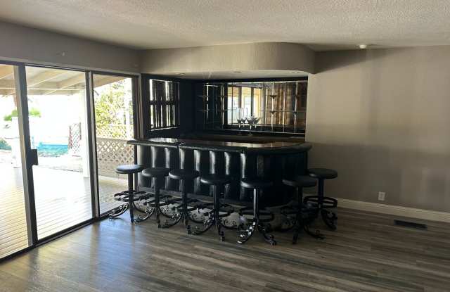 WONDERFUL OPPORTUNITY TO ENJOY DISCOVERY BAY'S 72 ACRE LAKE! BEAUTIFUL 3 BEDS/ 2 BATH HOME!! Gallery 4