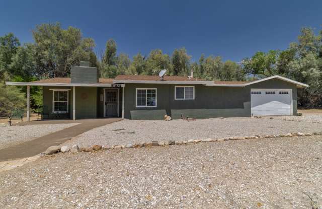 Quiet Desert Home photos photos