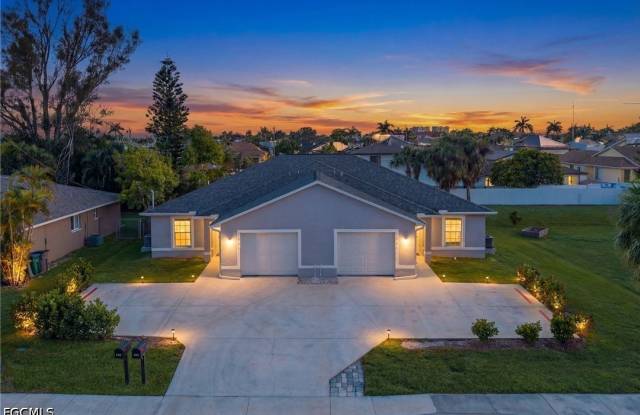 1426/1428 Cape Coral Parkway W photos photos