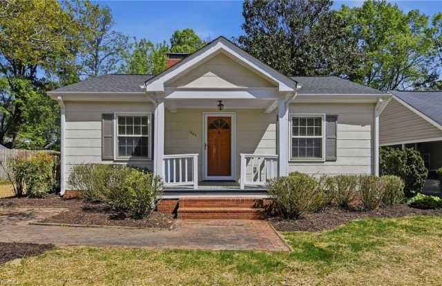 1008 Cleburne Street photos photos