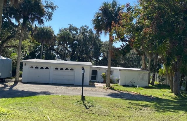 21930 Pearl ST - 21930 Pearl Street, Alva, FL 33920