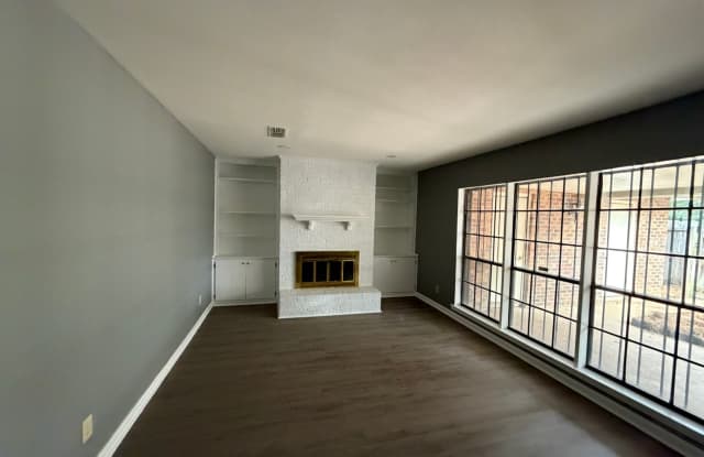 Newly Renovated Home! Gallery 3