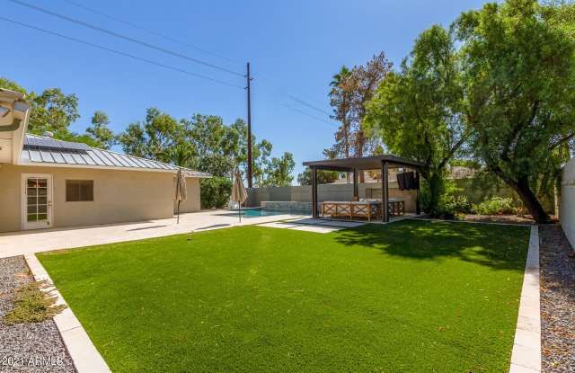 8731 E Minnezona Avenue Gallery 3