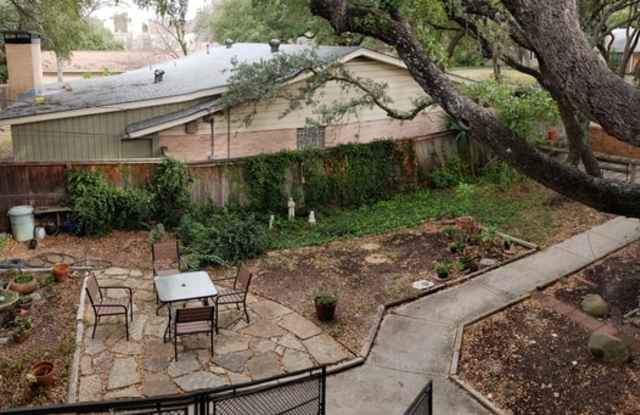 107 Brightwood Pl Gallery 3