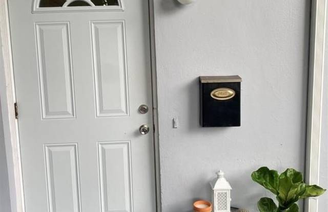 1830 Middle River Dr photos photos