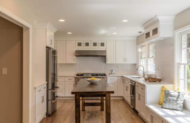 8930 WEDGEWAY - 8930 Wedgeway, Sandy Springs, GA 30350