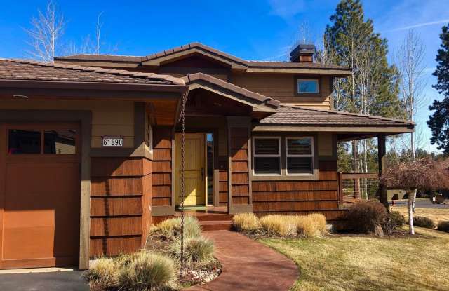 Gated Community in Broken Top photos photos