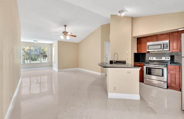 3340 Pinewalk Dr.#1517 Gallery 2