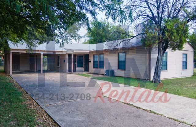 2005 Elkins Ave. photos photos