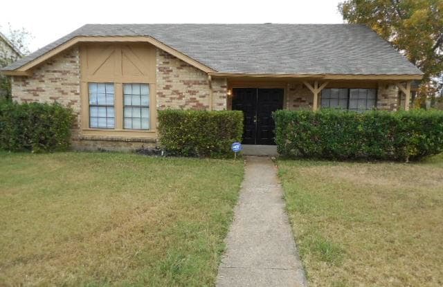 1234 Greenbriar Lane - 1234 Greenbriar Lane, Lancaster, TX 75146