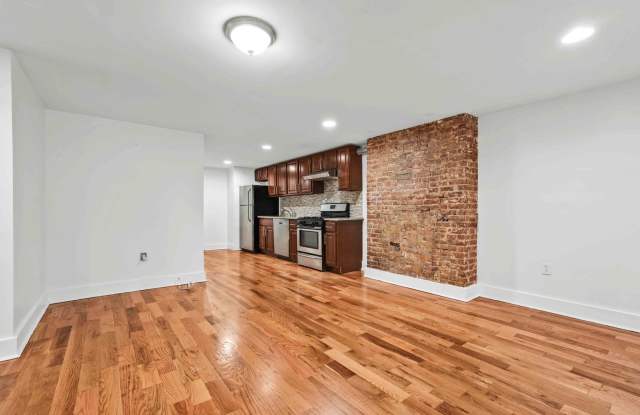 928 Lafayette Avenue Gallery 3