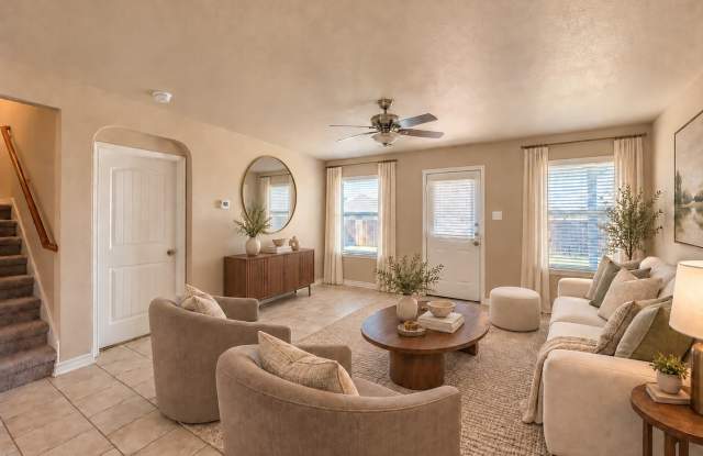 2627 Willow Pond Gallery 3