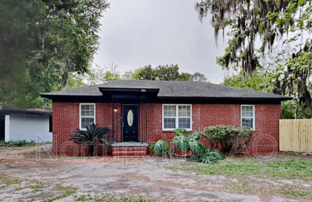 886 Brandywine St - 886 Brandywine Street, Jacksonville, FL 32208