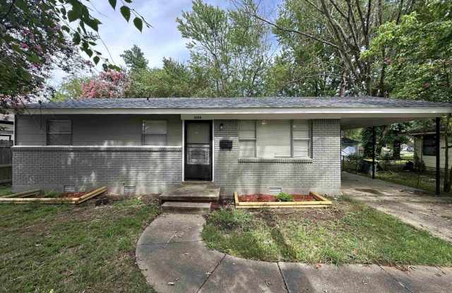 9205 Woodford Drive photos photos