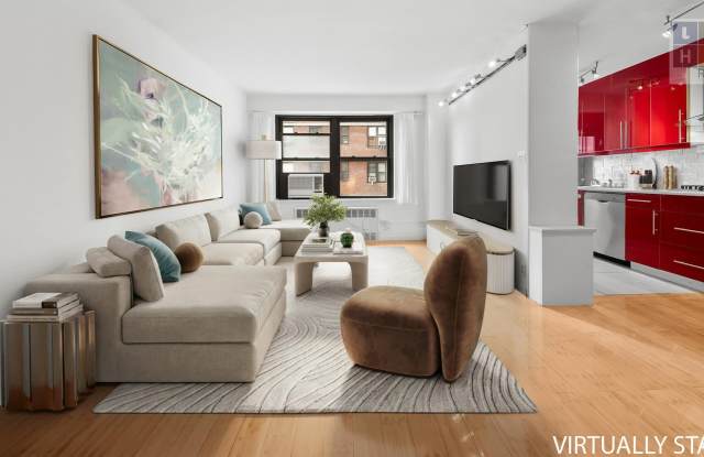 415 Grand Street Gallery 2