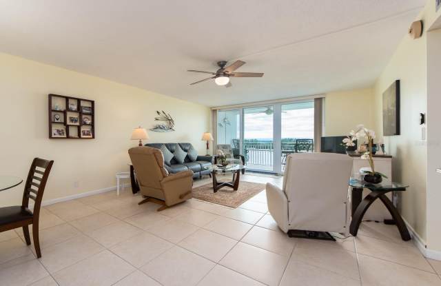 675 S GULFVIEW Boulevard Gallery 3