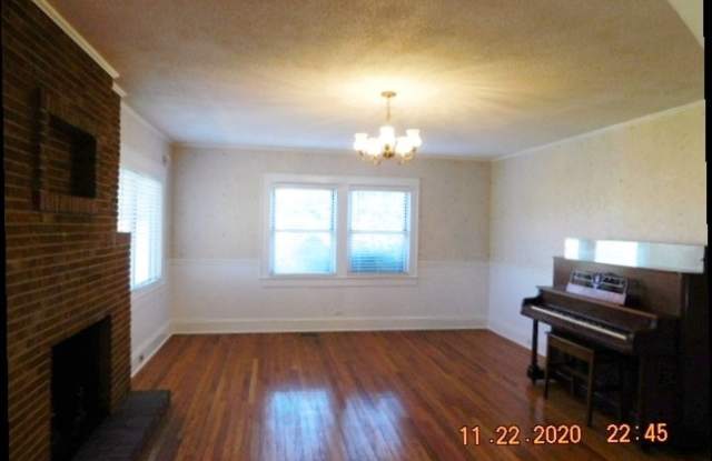 2085 Shoal Road Gallery 3