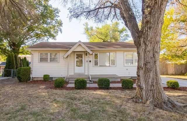 Three Bedroom Home in Derby! photos photos
