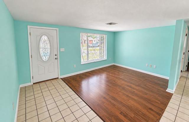 7529 REDCOAT Avenue Gallery 4