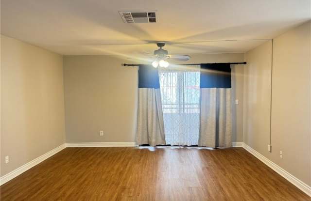 5141 Lindell Road Gallery 4
